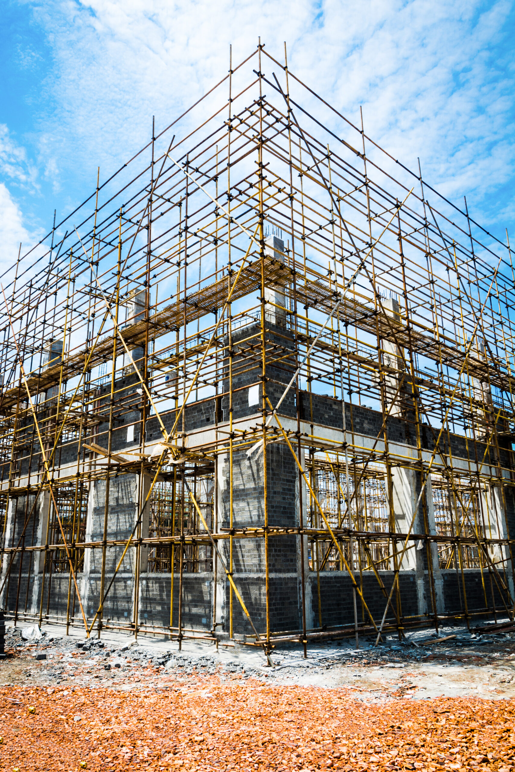 https://meshainsaat.com/wp-content/uploads/2026/05/large-building-site-scaled.jpg